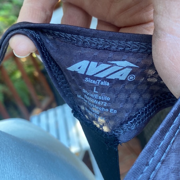 Avia women’s size large gray racer back tank top - Picture 3 of 4